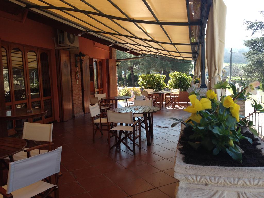 Villa Agriturismo Corte Montini Santa Giuletta Exterior foto